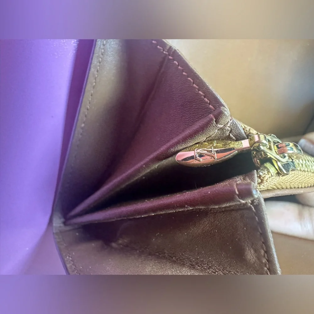 LV wallet ONLY - Picture 6 of 13